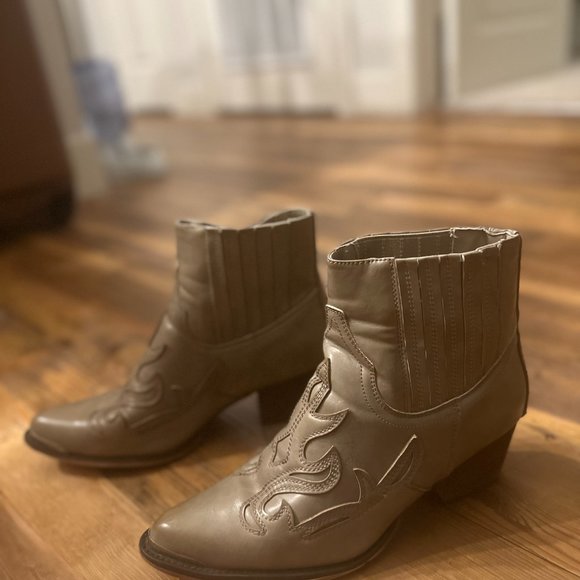 Western Ankle Boots - Picture 2 of 4